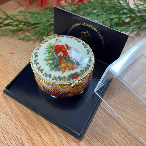 Reutter Reutter Porzellan - Santa Claus Trinket Box – SEW-shop